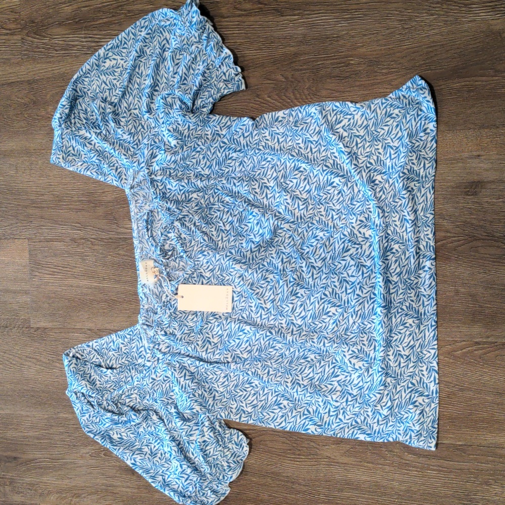 Mellóday Women's Light Blue Flowy Top - medium